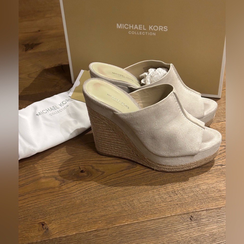 Michael Kors Collection Women's Cream Slide Sandals